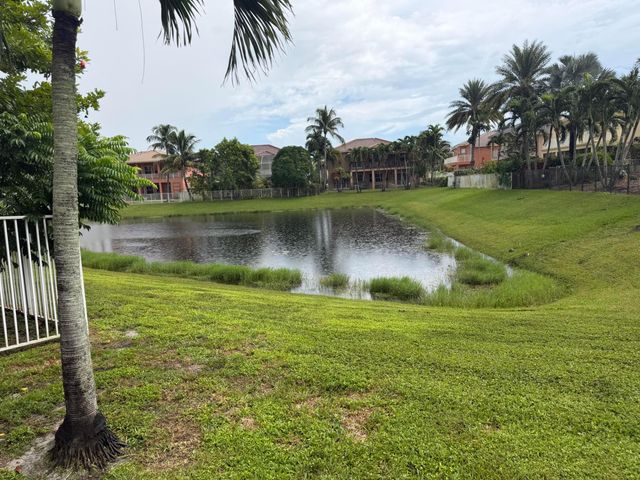 2243 RIDGEWOOD Circle, Royal Palm Beach, FL 33411
