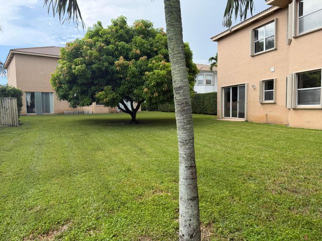 2243 RIDGEWOOD Circle, Royal Palm Beach, FL 33411