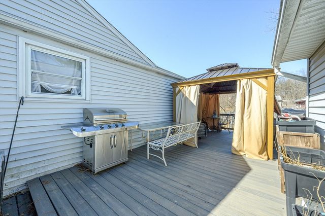 19 Voltage Ave, Ludlow, MA 01056