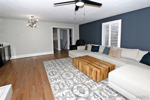 9845 Boulder Court, Rock Hill, MO 63119