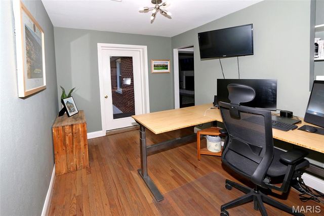 9845 Boulder Court, Rock Hill, MO 63119