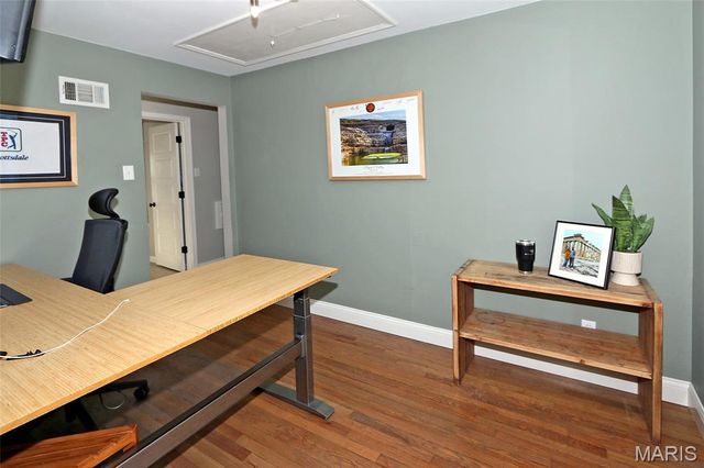 9845 Boulder Court, Rock Hill, MO 63119