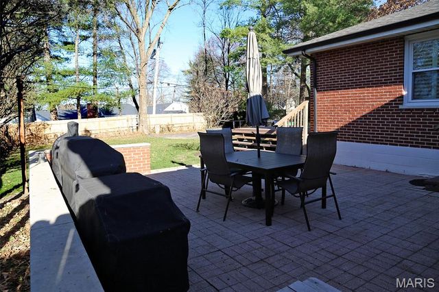 9845 Boulder Court, Rock Hill, MO 63119