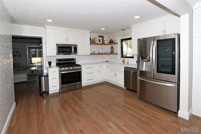 9845 Boulder Court, Rock Hill, MO 63119