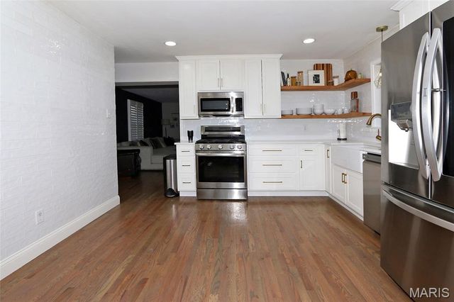 9845 Boulder Court, Rock Hill, MO 63119