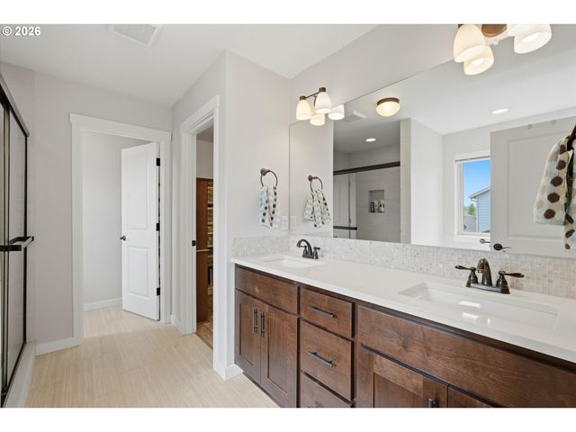 12605 Ne 107TH Way, Vancouver, WA 98682