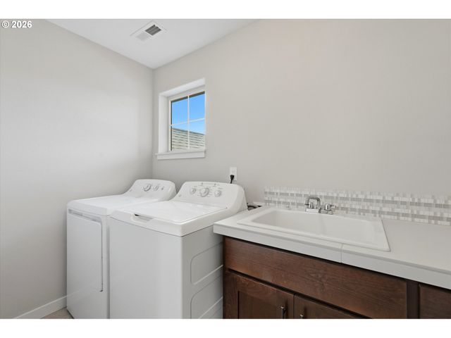 12605 Ne 107TH Way, Vancouver, WA 98682