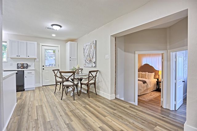 704 Natchez River Circle, Conroe, TX 77316
