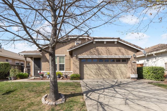 1468 Regent Cir, Lincoln, CA 95648