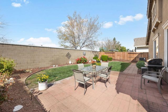 1468 Regent Cir, Lincoln, CA 95648