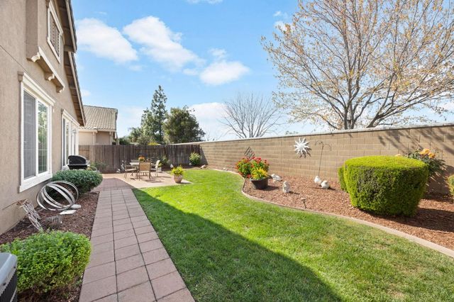 1468 Regent Cir, Lincoln, CA 95648