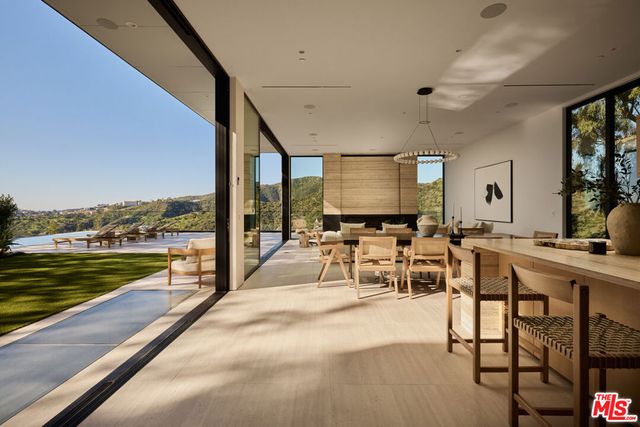 1149 Linda Flora Drive, Los Angeles, CA 90049