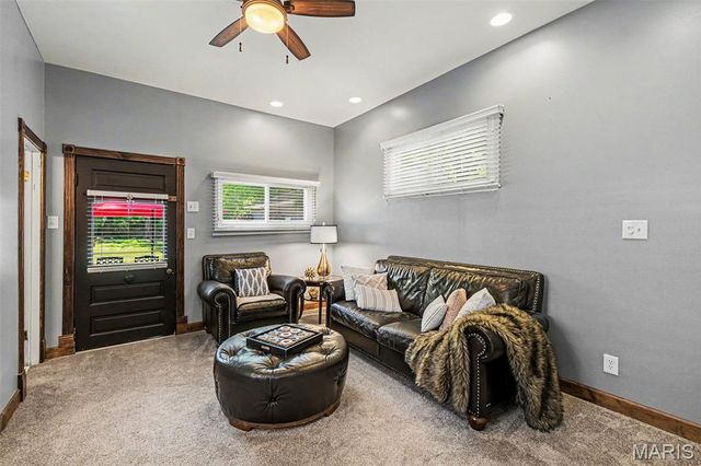 2010 Blendon Place, St Louis, MO 63143