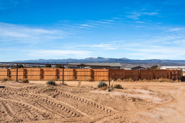 2322 Vista De Corral, Espanola, NM 87532