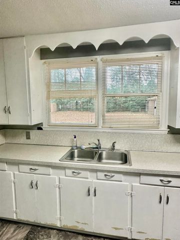 1915 Hallman Street, West Columbia, SC 29169