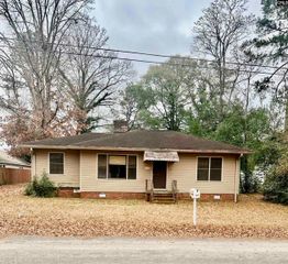 1915 Hallman Street, West Columbia, SC 29169