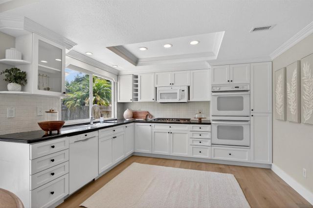 6424 Cayenne, Carlsbad, CA 92009