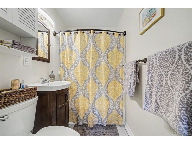 795 Ironton St, Aurora, CO 80010