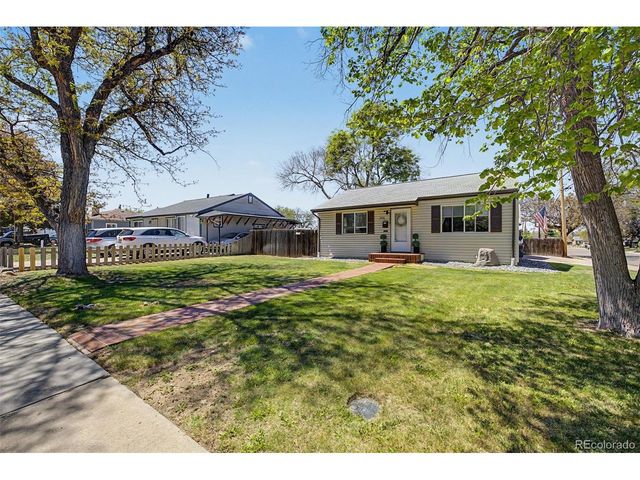 795 Ironton St, Aurora, CO 80010