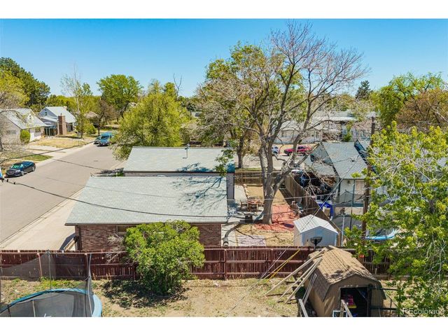 795 Ironton St, Aurora, CO 80010