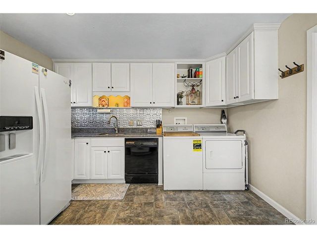 795 Ironton St, Aurora, CO 80010