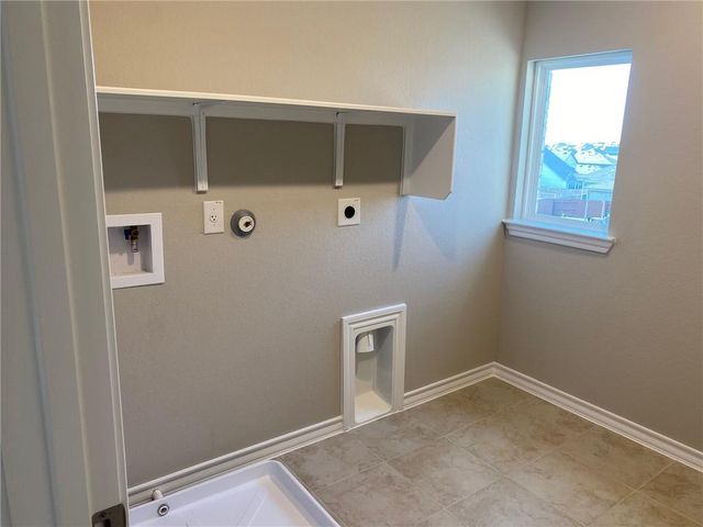 670 Pepperbark LOOP, Buda, TX 78610