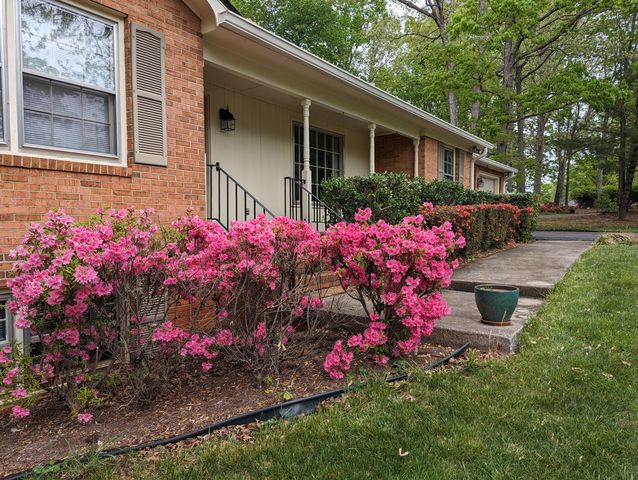 130 Oxford CIR, Rocky Mount, VA 24151