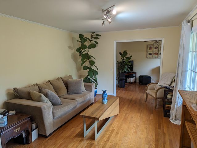 130 Oxford CIR, Rocky Mount, VA 24151