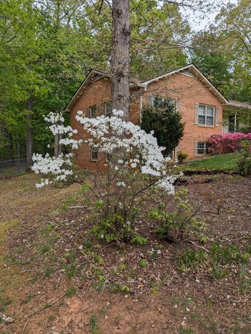 130 Oxford CIR, Rocky Mount, VA 24151