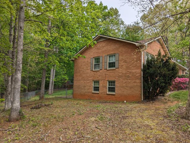130 Oxford CIR, Rocky Mount, VA 24151