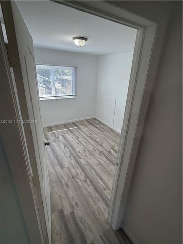 151 NW 17th Pl 3, Miami, FL 33125