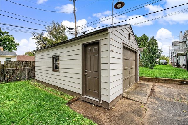 3005 Larue Drive, Dayton, OH 45429