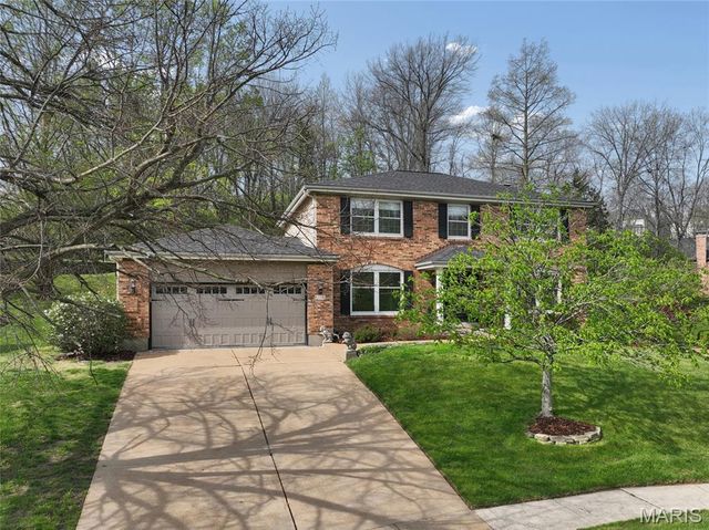 605 Waterford Ridge Court, Ballwin, MO 63021