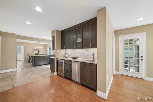 605 Waterford Ridge Court, Ballwin, MO 63021