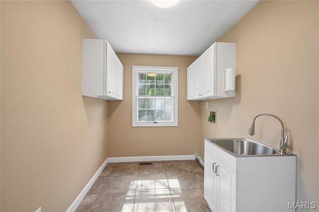 605 Waterford Ridge Court, Ballwin, MO 63021