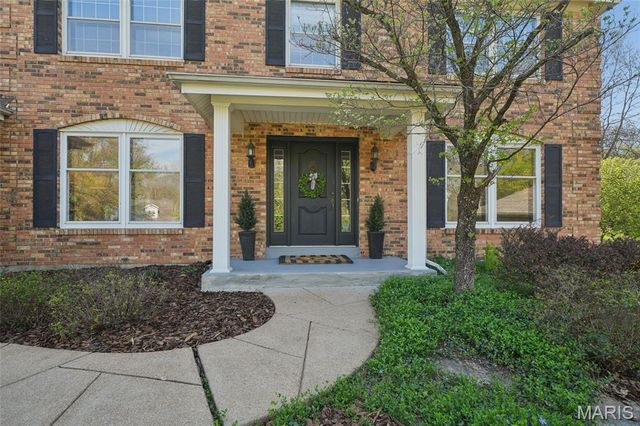 605 Waterford Ridge Court, Ballwin, MO 63021