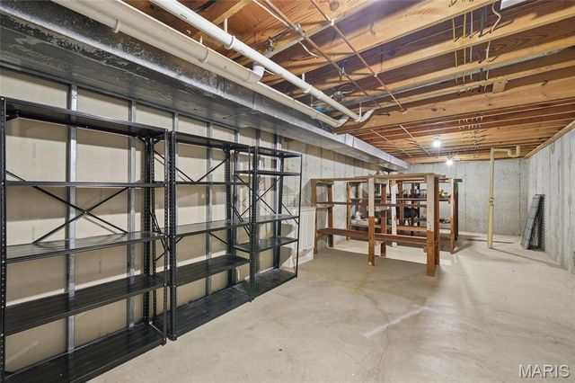 605 Waterford Ridge Court, Ballwin, MO 63021