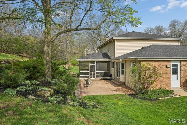 605 Waterford Ridge Court, Ballwin, MO 63021