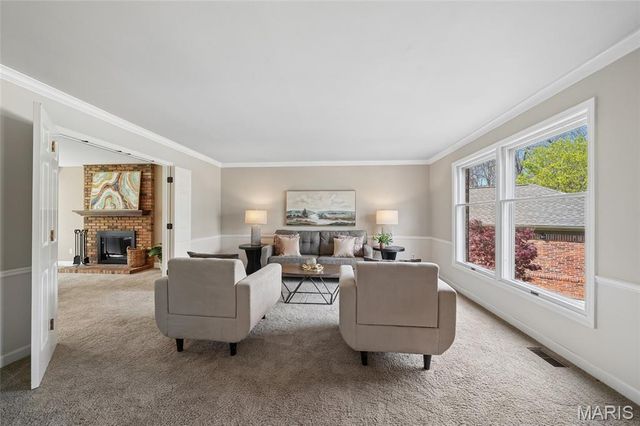 605 Waterford Ridge Court, Ballwin, MO 63021