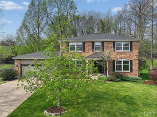 605 Waterford Ridge Court, Ballwin, MO 63021