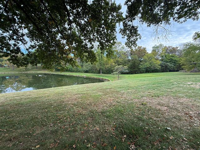 1022 QUEEN ANN DR, Columbia, MO 65201