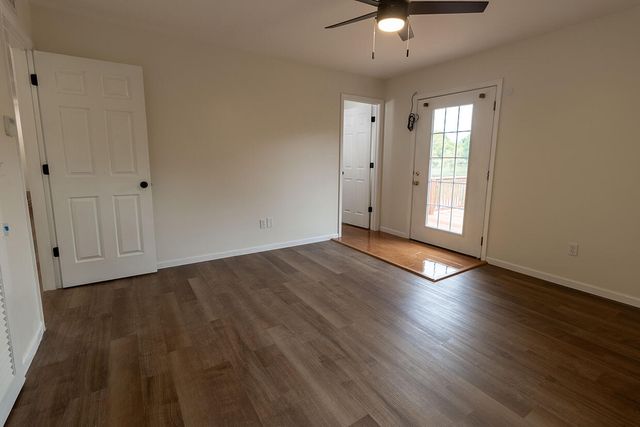 1022 QUEEN ANN DR, Columbia, MO 65201