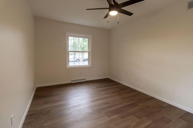 1022 QUEEN ANN DR, Columbia, MO 65201