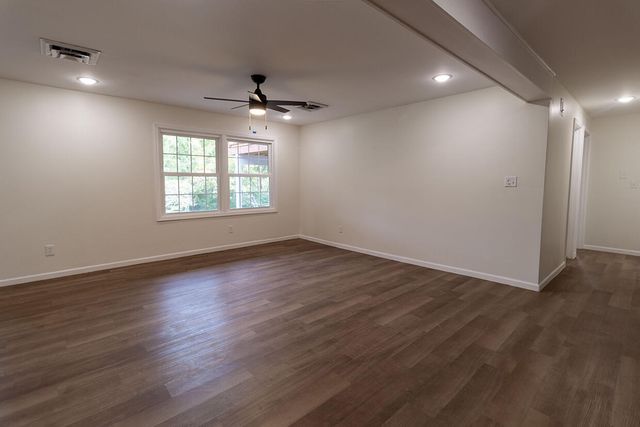 1022 QUEEN ANN DR, Columbia, MO 65201