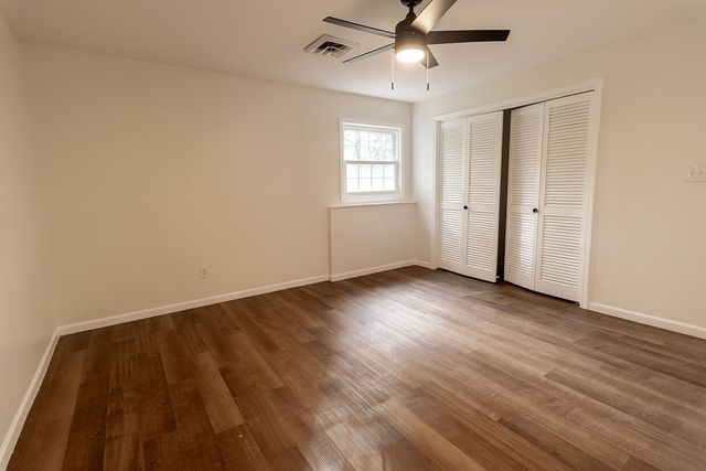 1022 QUEEN ANN DR, Columbia, MO 65201