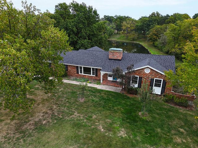 1022 QUEEN ANN DR, Columbia, MO 65201