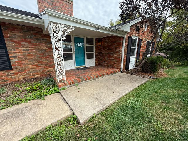 1022 QUEEN ANN DR, Columbia, MO 65201