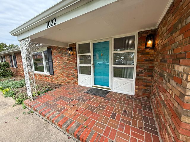 1022 QUEEN ANN DR, Columbia, MO 65201