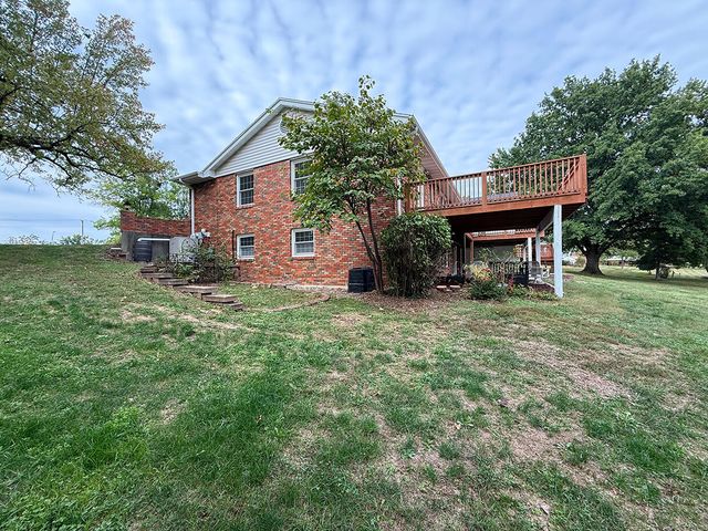 1022 QUEEN ANN DR, Columbia, MO 65201