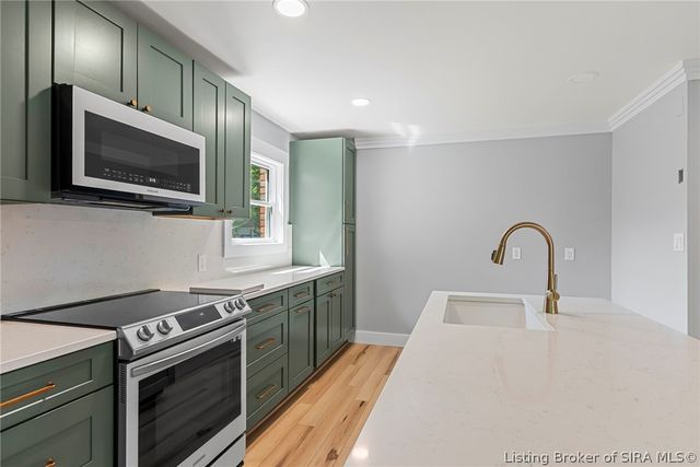 2037 Ridgewood Drive, Madison, IN 47250